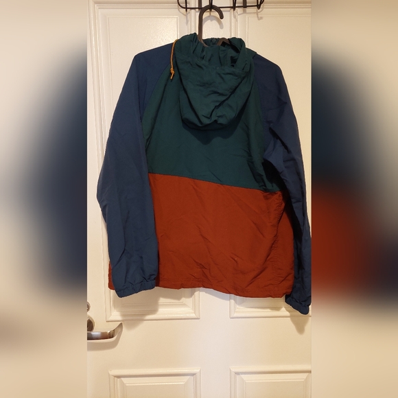 XS Petite L.LBean Women's Mountain Classic Anorak, Multi-Color - Picture 5 of 6